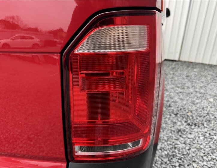 Volkswagen Transporter Skříň 2,0 l 110 kw