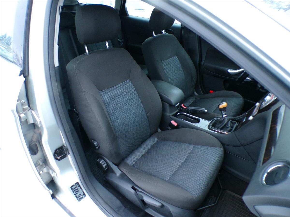 Ford Mondeo Kombi 2,0 l 103 kw