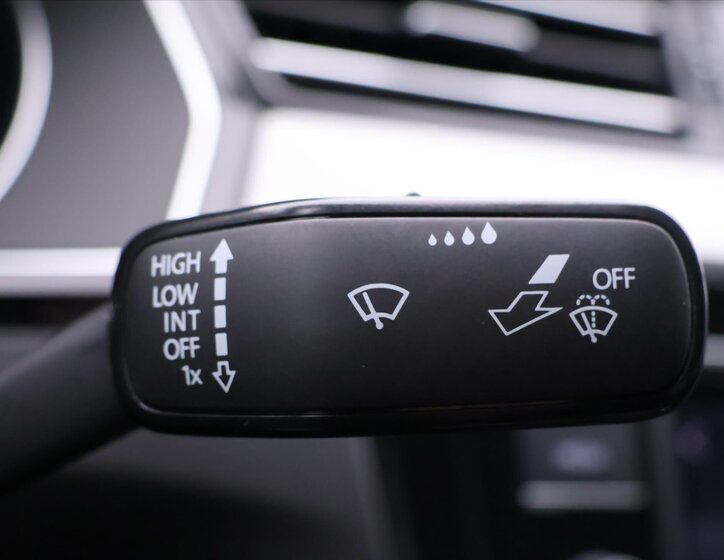 Volkswagen Passat Sedan 1,5 l 110 kw