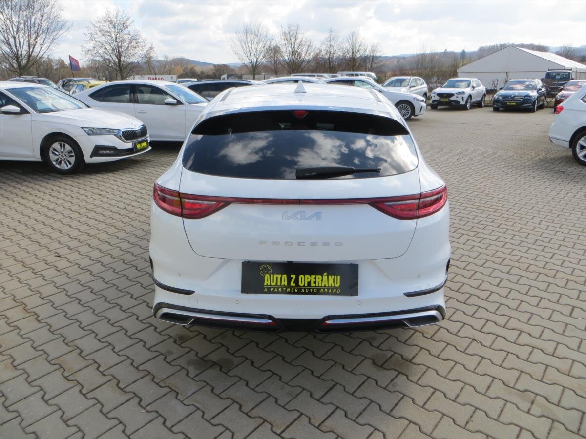 KIA ProCeed Kombi 1,5 l 117 kw