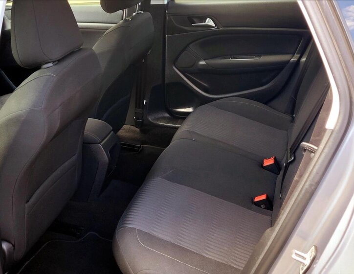 Peugeot 308 Kombi 1,2 l 96 kw