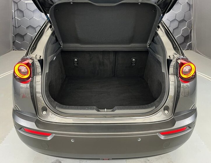 Mazda MX-30 SUV / Terénní 0,0 107 kw