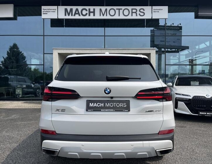 BMW X5 SUV 3,0 l 210 kw