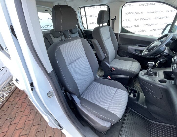 Toyota ProAce City Verso MPV 1,2 l 81 kw