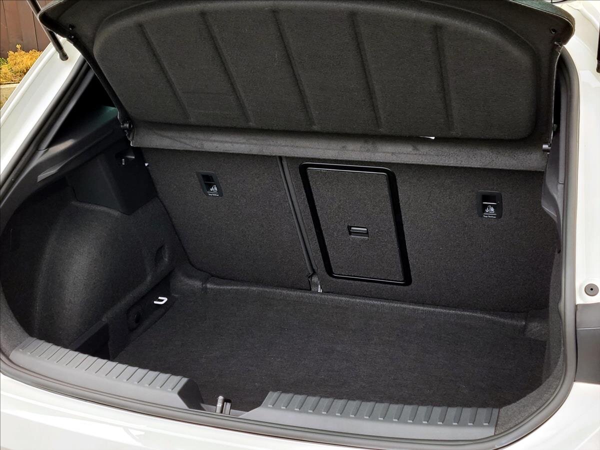 Seat Leon Hatchback 1,5 l 110 kw