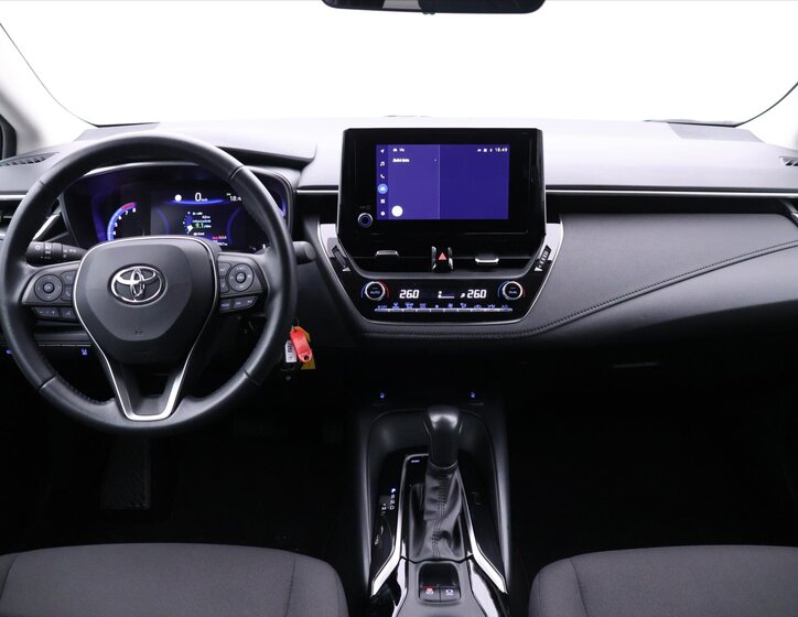 Toyota Corolla Sedan / Limuzína 1,5 l 92 kw