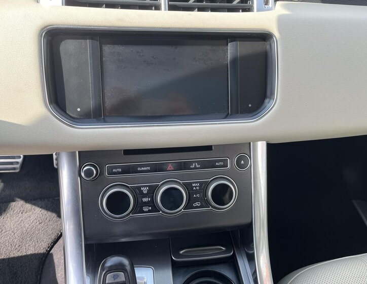 Land Rover Range Rover Sport SUV / Terénní 3,0 l 190 kw