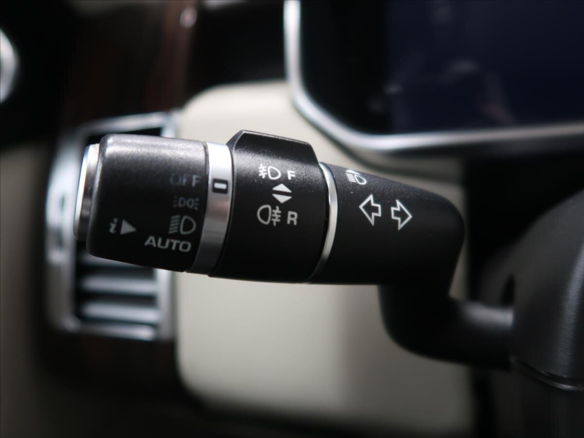 Land Rover Range Rover SUV / Terénní 4,4 l 250 kw