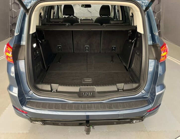 Ford S-MAX MPV 2,5 l 140 kw