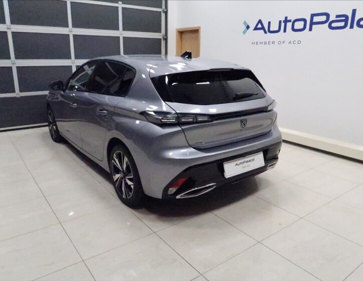 Peugeot 308 Hatchback 1,2 l 96 kw