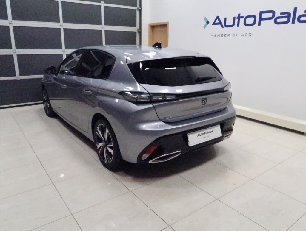 Peugeot 308 Hatchback 1,2 l 96 kw