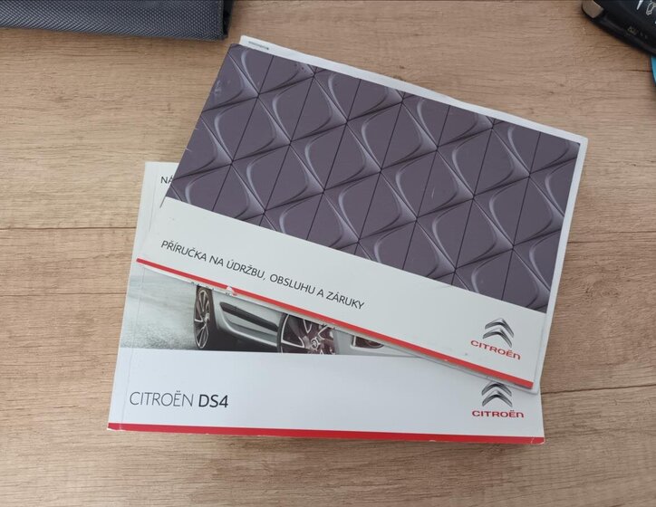 Citroën DS4 Hatchback 1,6 l 147 kw