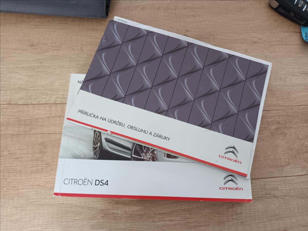 Citroën DS4 Hatchback 1,6 l 147 kw