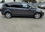 Ford S-MAX 13