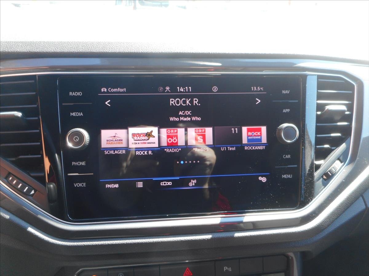 Volkswagen T-Roc SUV / Terénní 1,5 l 110 kw