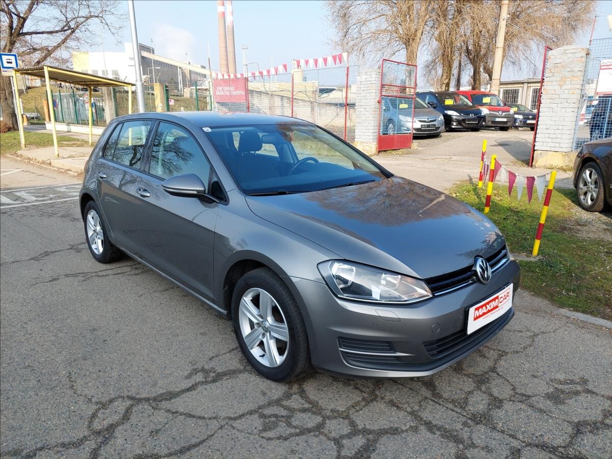Volkswagen Golf Hatchback 1,2 l 81 kw