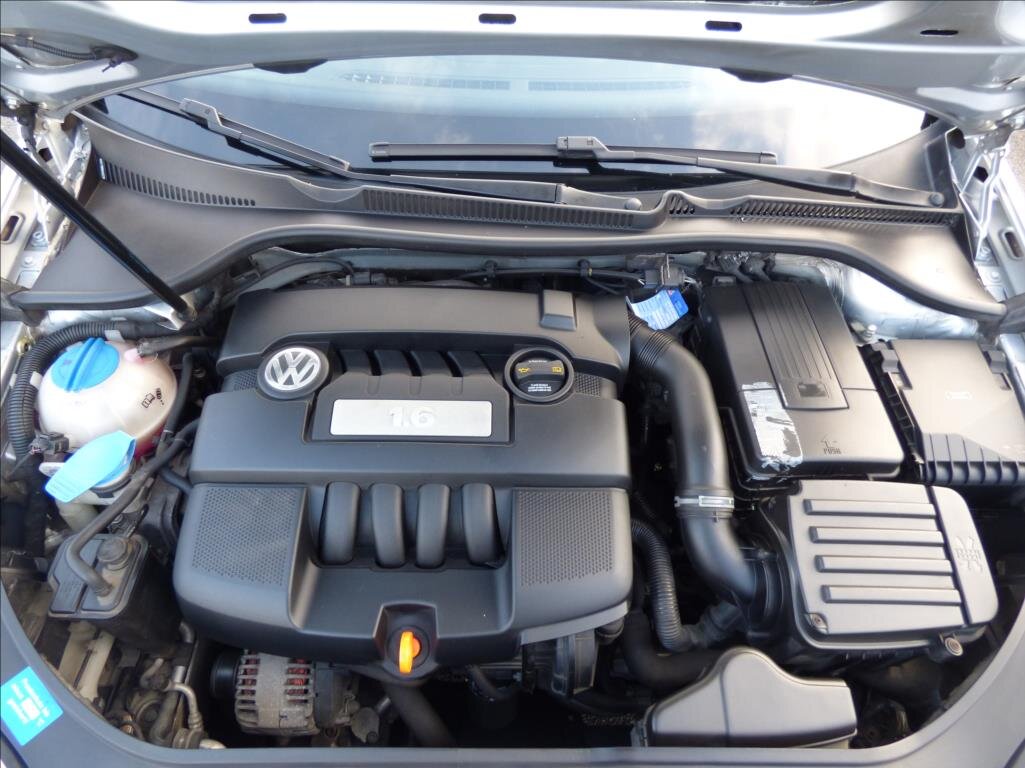 Volkswagen Golf Hatchback 1,6 l 75 kw