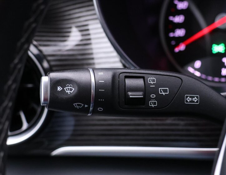 Mercedes-Benz Třídy V Kombi 2,0 l 174 kw