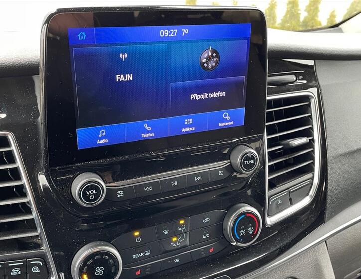 Ford Tourneo Custom 11