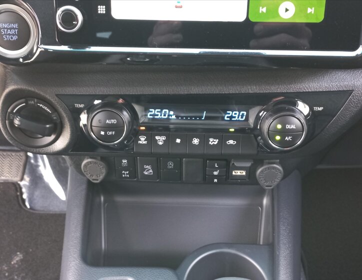 Toyota Hilux Pick-up 2,8 l 150 kw