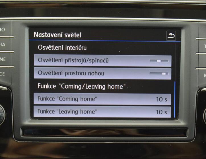 Volkswagen Passat 25