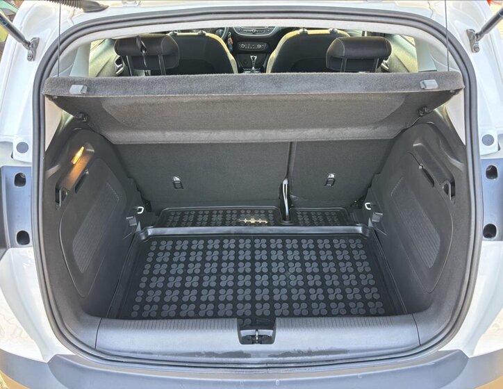 Opel Crossland SUV / Terénní 1,2 l 96 kw