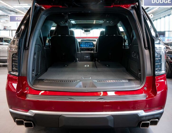 Chevrolet Tahoe SUV 6,2 l 313 kw