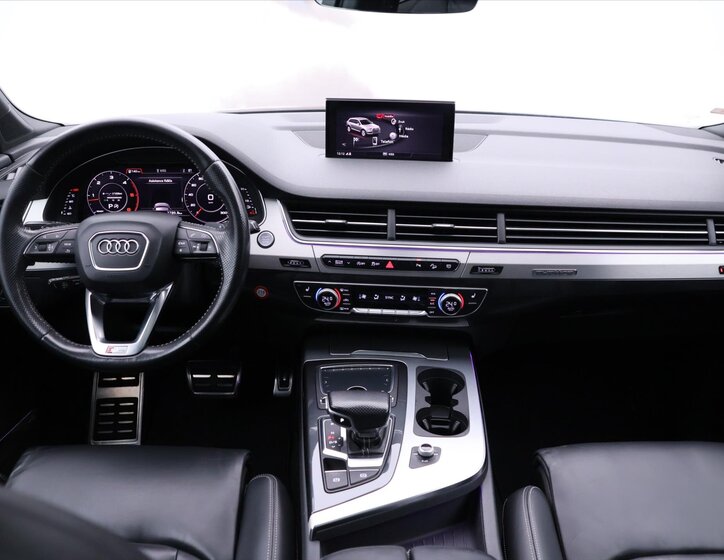 Audi Q7 37