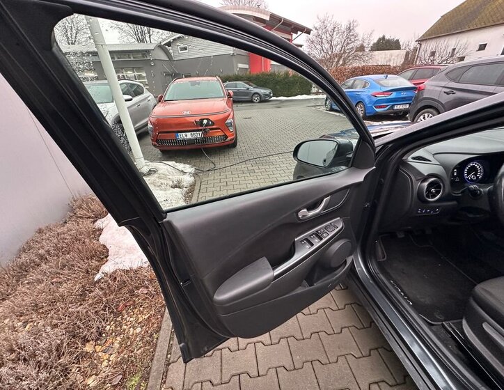 Hyundai Kona SUV 998,0 88 kw