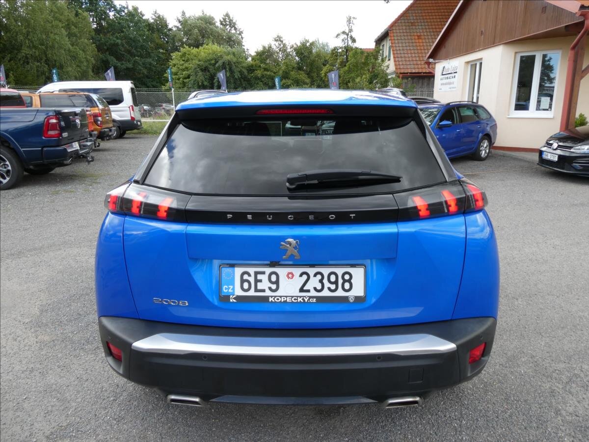 Peugeot 2008 SUV 1,2 l 96 kw