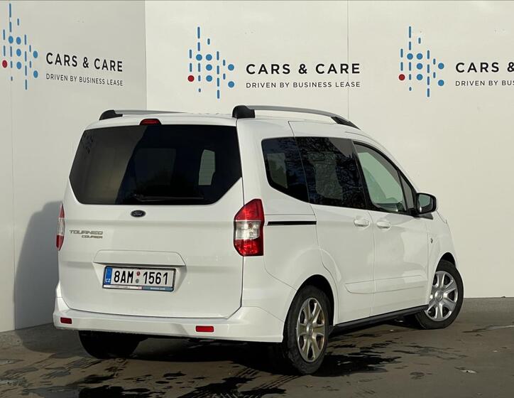 Ford Tourneo Courier 3