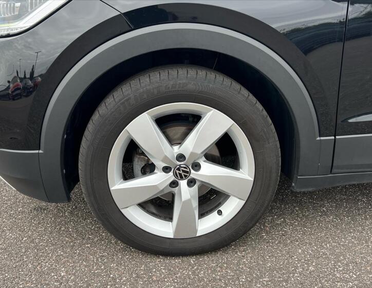 Volkswagen T-Cross 12