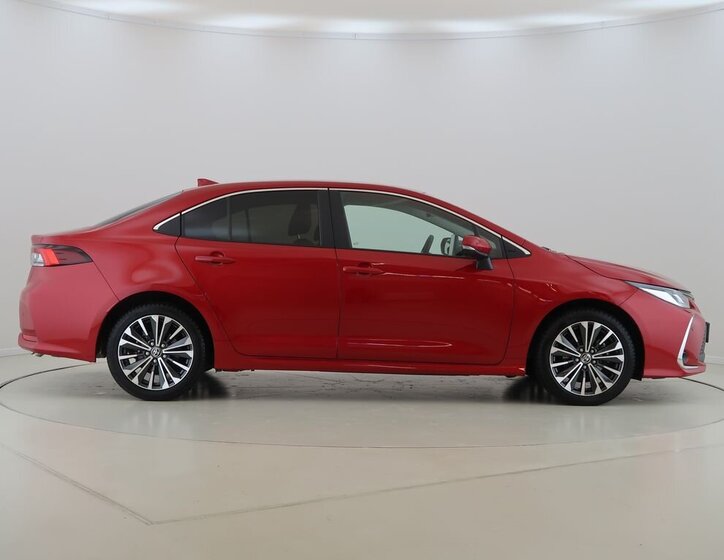 Toyota Corolla Sedan / Limuzína 1,8 l 72 kw