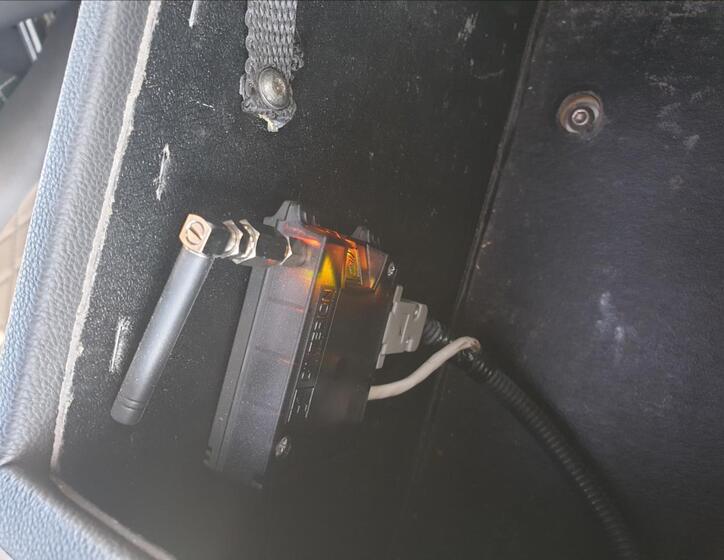 Land Rover Defender 26