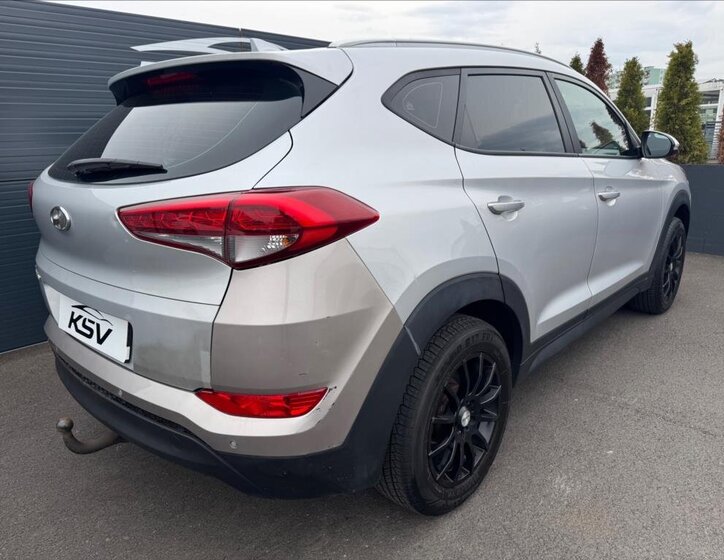 Hyundai Tucson SUV / Terénní 1,6 l 97 kw