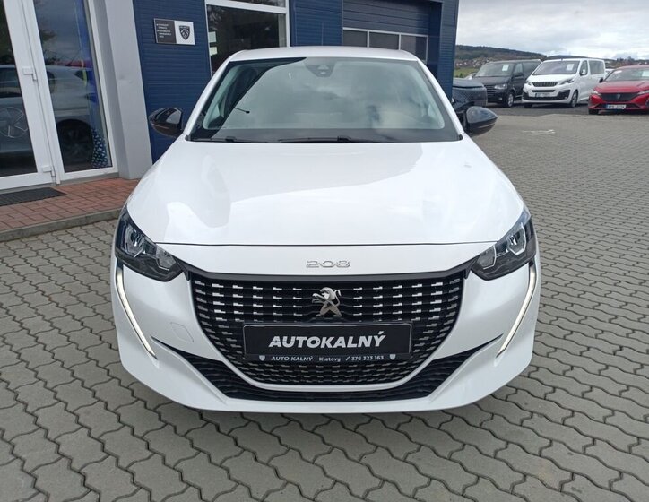 Peugeot 208 Hatchback 1,2 l 55 kw