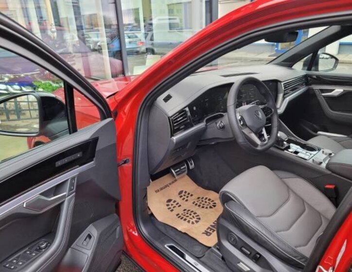 Volkswagen Touareg SUV 3,0 l 210 kw