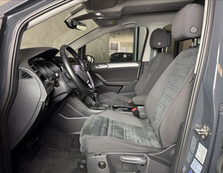 Volkswagen Touran 20