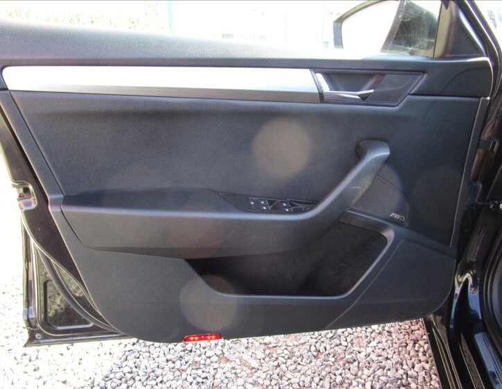 Škoda Superb Kombi 2,0 l 110 kw