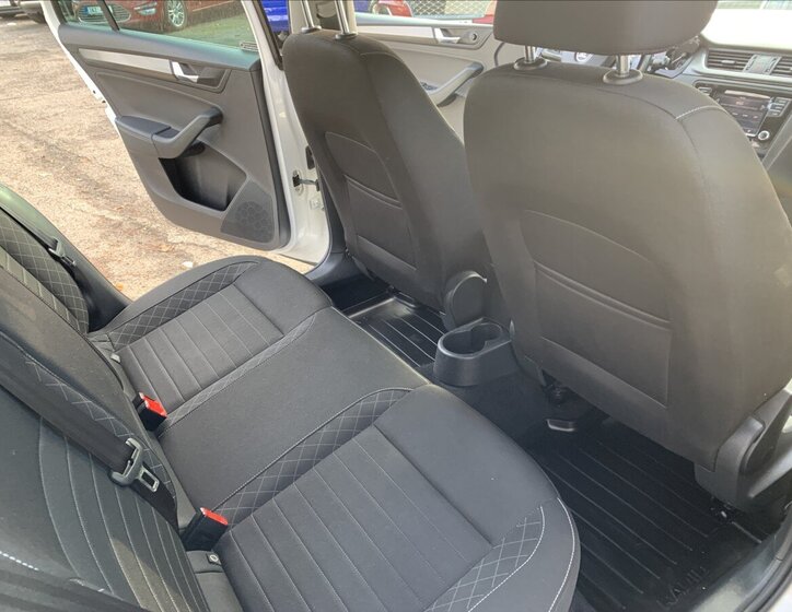 Škoda Rapid Hatchback 999,0 81 kw