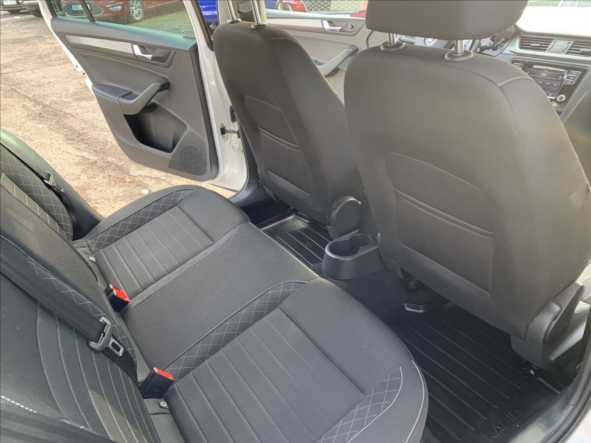 Škoda Rapid Hatchback 999,0 81 kw