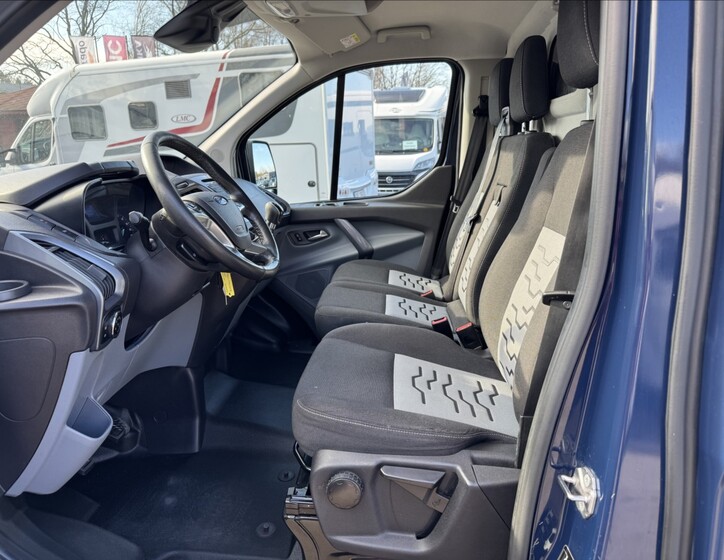 Ford Transit Custom 8