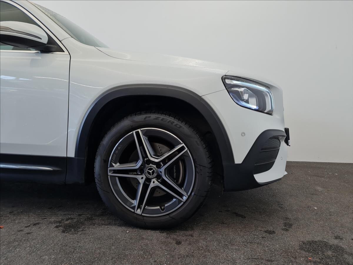 Mercedes-Benz GLB SUV 1,3 l 120 kw