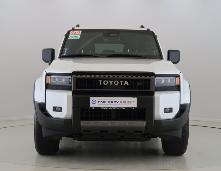 Toyota Land Cruiser SUV 2,8 l 151 kw