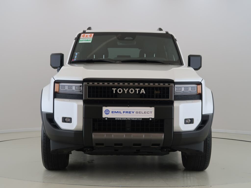 Toyota Land Cruiser SUV 2,8 l 151 kw