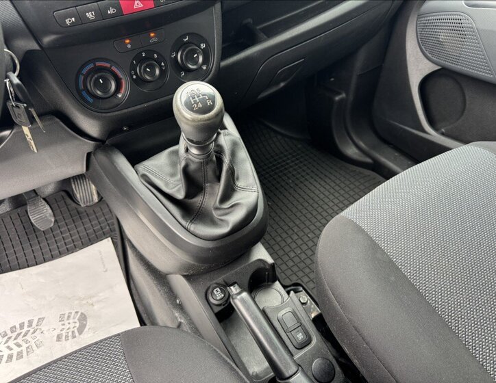 Fiat Dobló cargo Skříň 1,4 l 70 kw