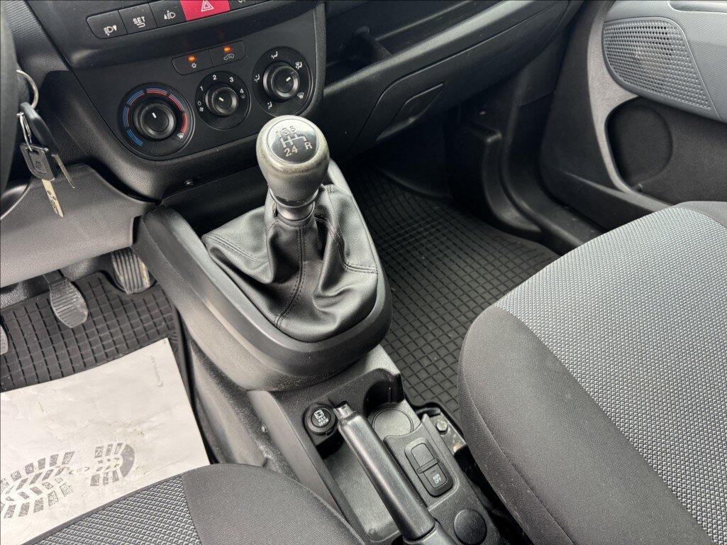 Fiat Dobló cargo Skříň 1,4 l 70 kw