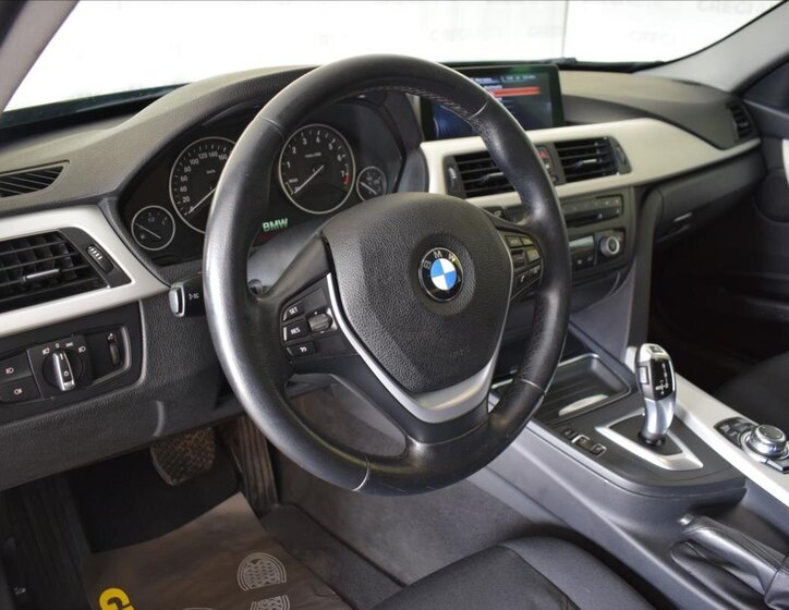 BMW Řada 3 Sedan / Limuzína 1,6 l 100 kw