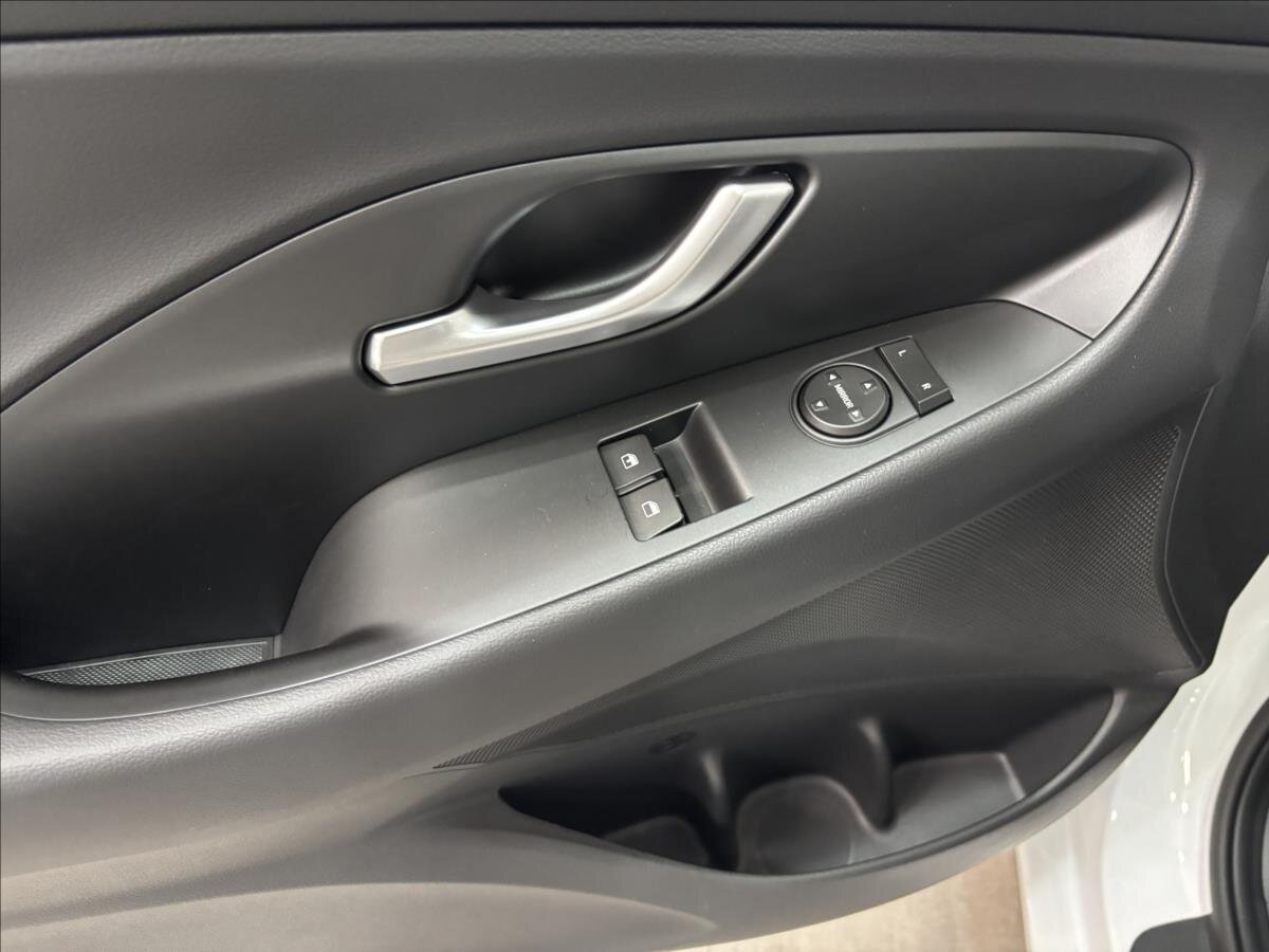 Hyundai i30 Hatchback 1,5 l 70 kw