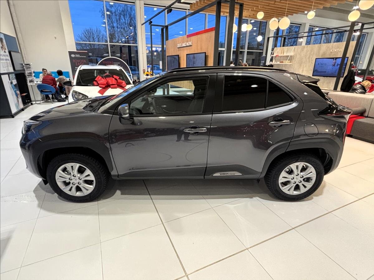Toyota Yaris Cross SUV 1,5 l 85 kw